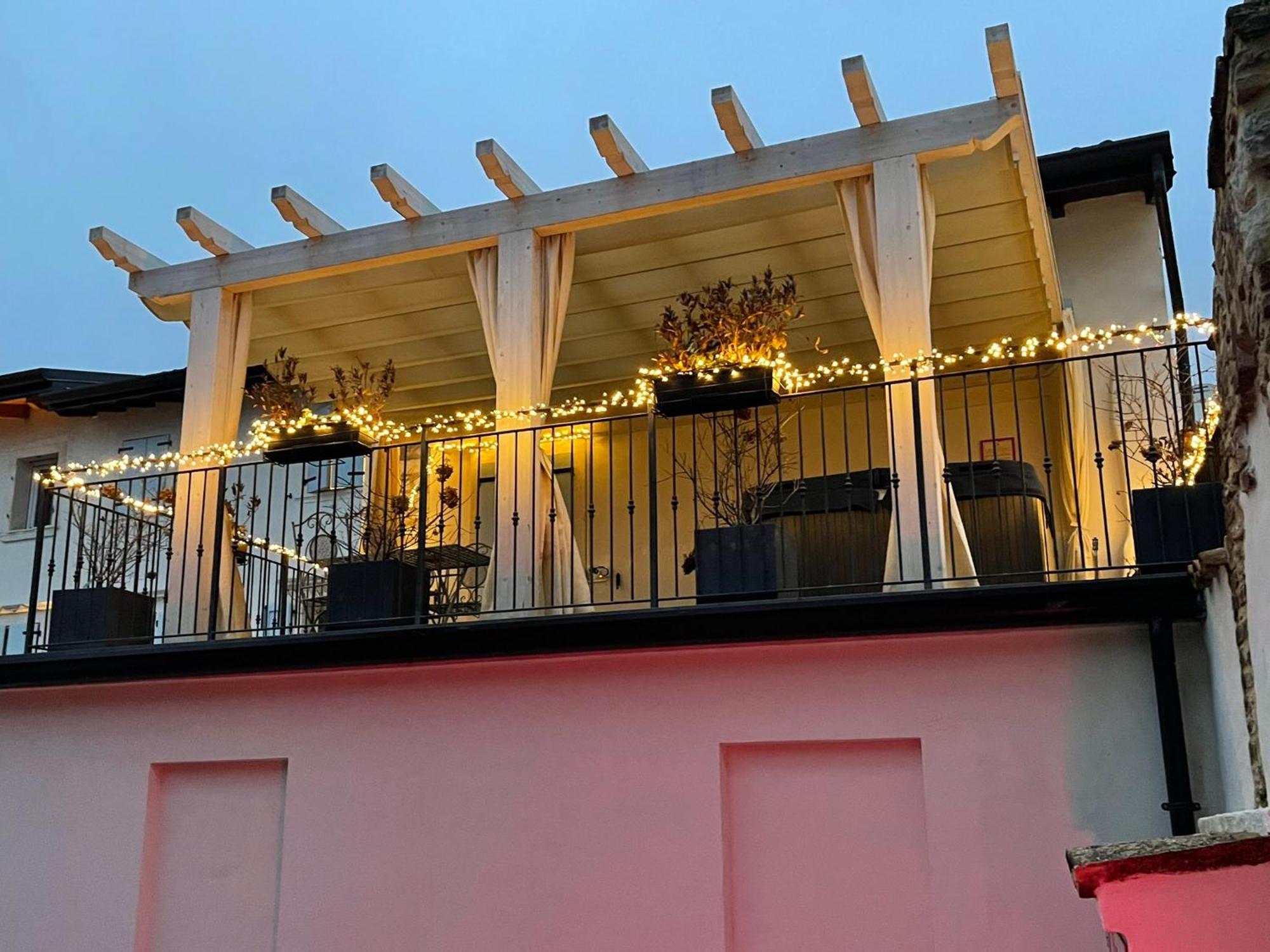 Dimora Di Charme Rooms & Apartments Peschiera del Garda Luaran gambar