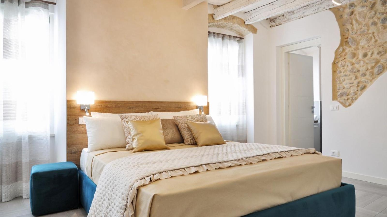 Dimora Di Charme Rooms & Apartments Peschiera del Garda Luaran gambar