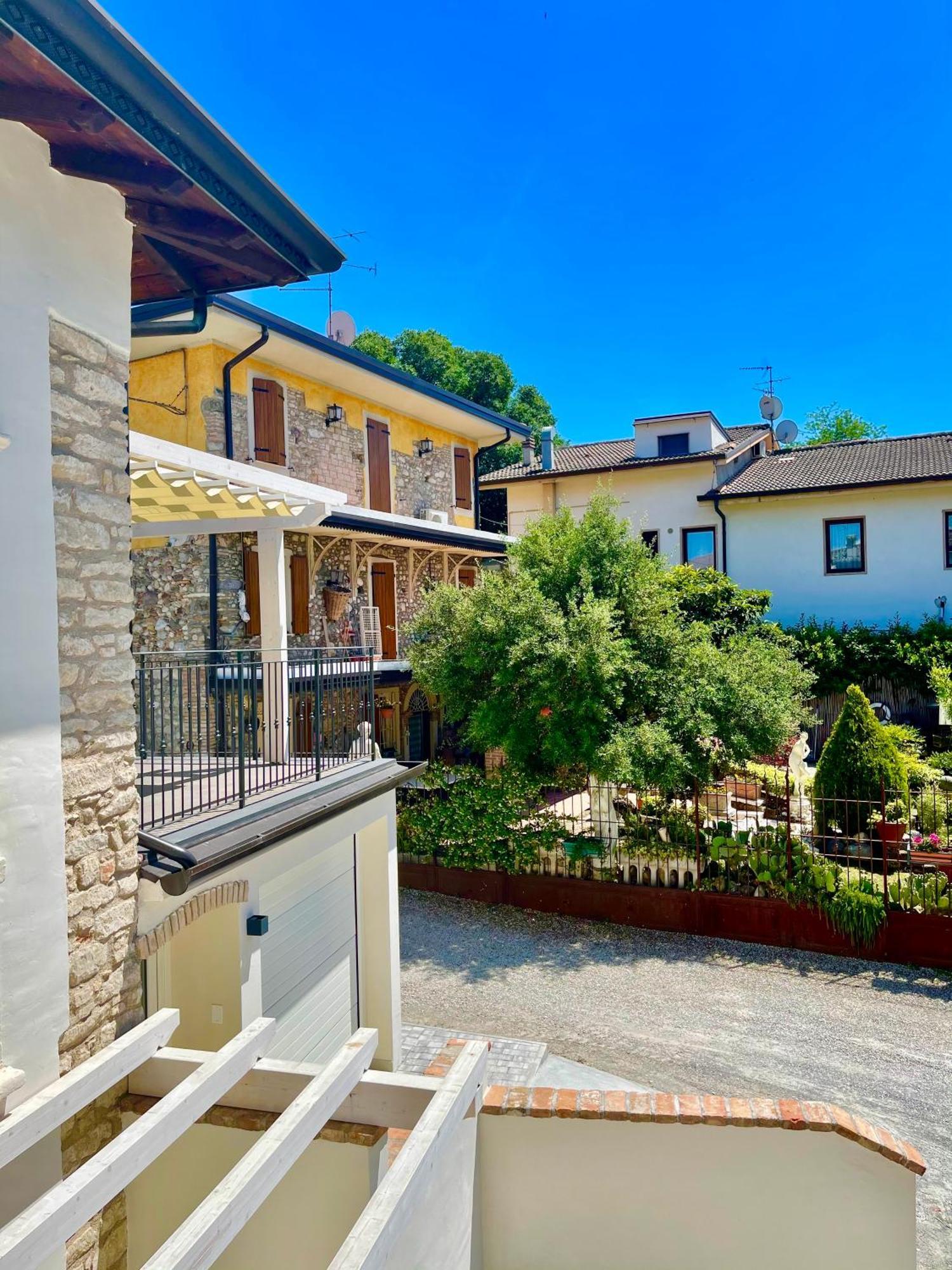Dimora Di Charme Rooms & Apartments Peschiera del Garda Luaran gambar