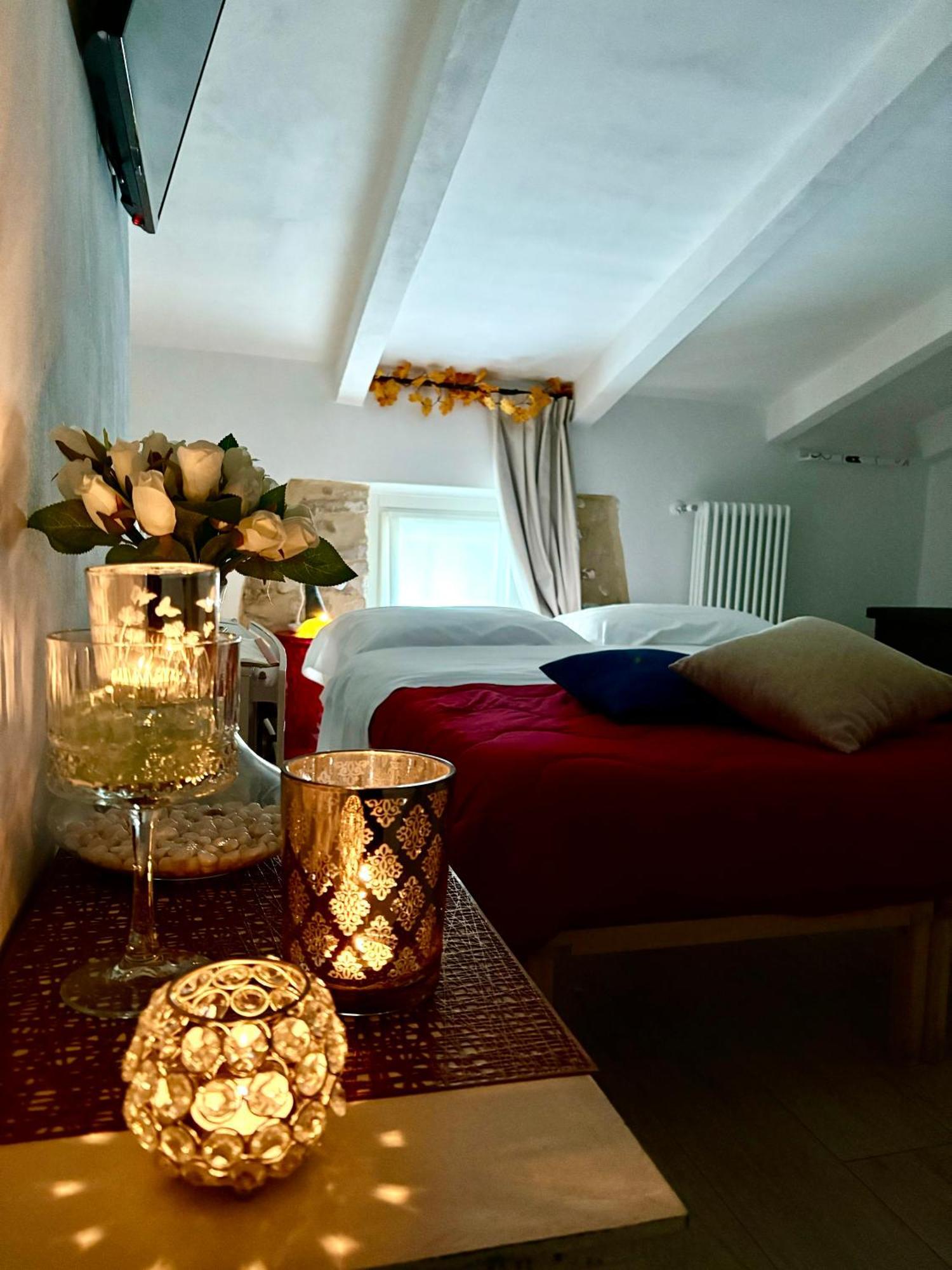 Dimora Di Charme Rooms & Apartments Peschiera del Garda Luaran gambar